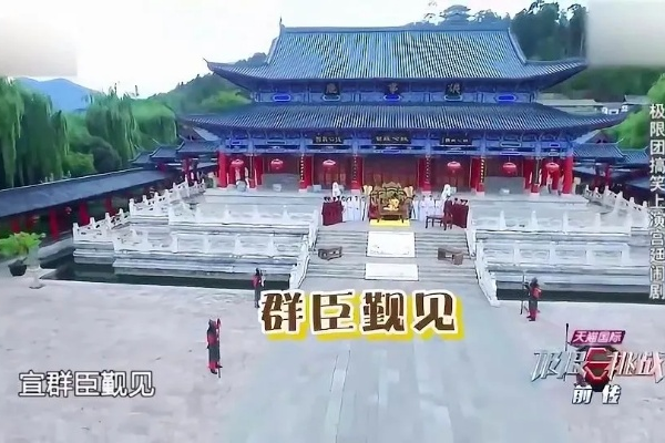 120斤巨型西瓜王震撼来袭，1元起拍，挑战你的味蕾与想象极限