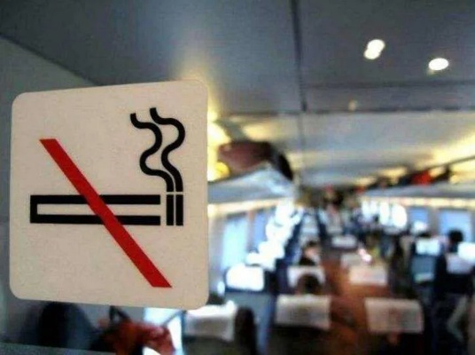 海航北京航班突发，旅客吸烟引发紧急警报