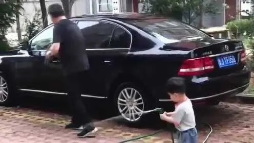 宽容的力量,熊孩子与迈巴赫的温馨故事 宽容的力量,熊孩子与迈巴赫的温馨故事